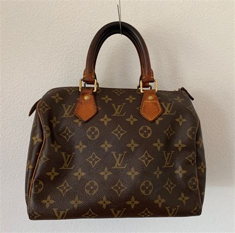 older Louis Vuitton handbags